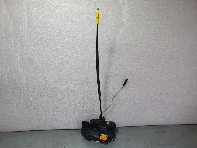 Recambio de cerradura puerta trasera derecha para opel astra j lim. selective referencia OEM IAM 13579566  5 PINES