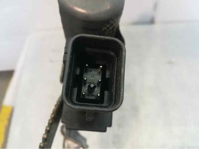 Recambio de elevalunas delantero derecho para opel corsa c 1.3 16v cdti cat (z 13 dt / ln9) referencia OEM IAM 13173074 6 PINS 4