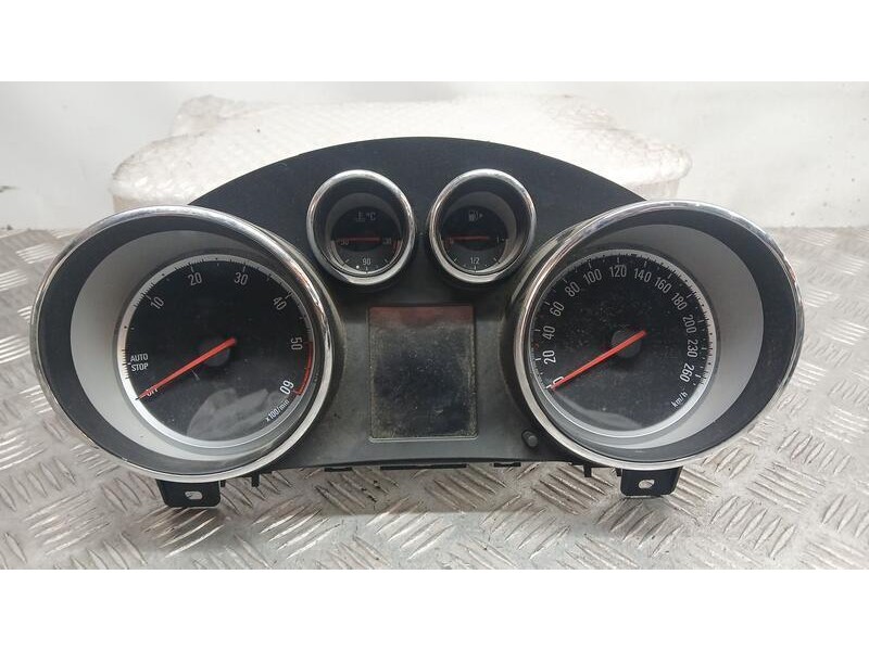 Recambio de cuadro instrumentos para opel astra j lim. selective referencia OEM IAM 13460582  600775881