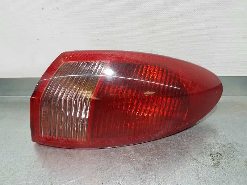 Recambio de piloto trasero derecho para alfa romeo 147 (190) 1.9 jtd distinctive referencia OEM IAM 46556347 03323010 EXTERIOR