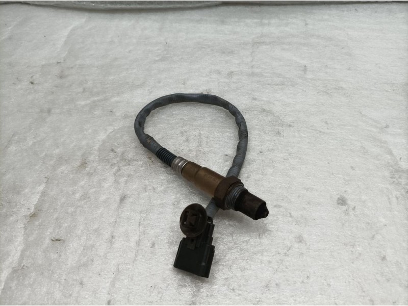 Recambio de sonda lambda para dacia sandero stepway referencia OEM IAM 8201395330 0281004221 BOSCH