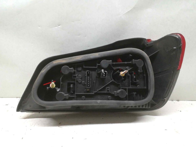 Recambio de piloto trasero izquierdo para peugeot 306 berlina 3/4/5 puertas (s2) referencia OEM IAM   