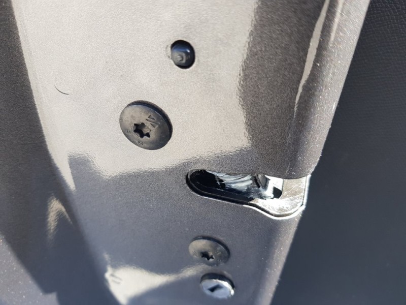 Recambio de cerradura puerta trasera izquierda para peugeot 508 sw allure referencia OEM IAM 9813154080 MONTADA EN PUERTA 