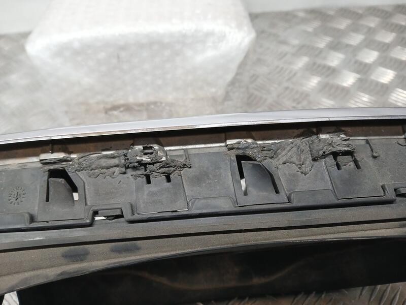 Recambio de rejilla delantera para bmw x5 (e70) 3.0 d referencia OEM IAM 51137171396 TOCADA DERECHA