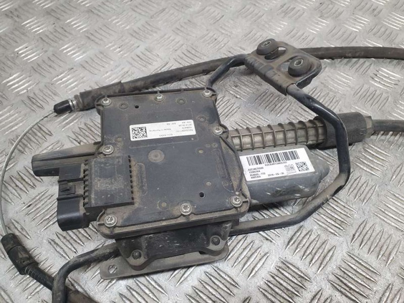 Recambio de freno de mano electrico para opel zafira tourer excellence referencia OEM IAM 13386364 A2C34679500 