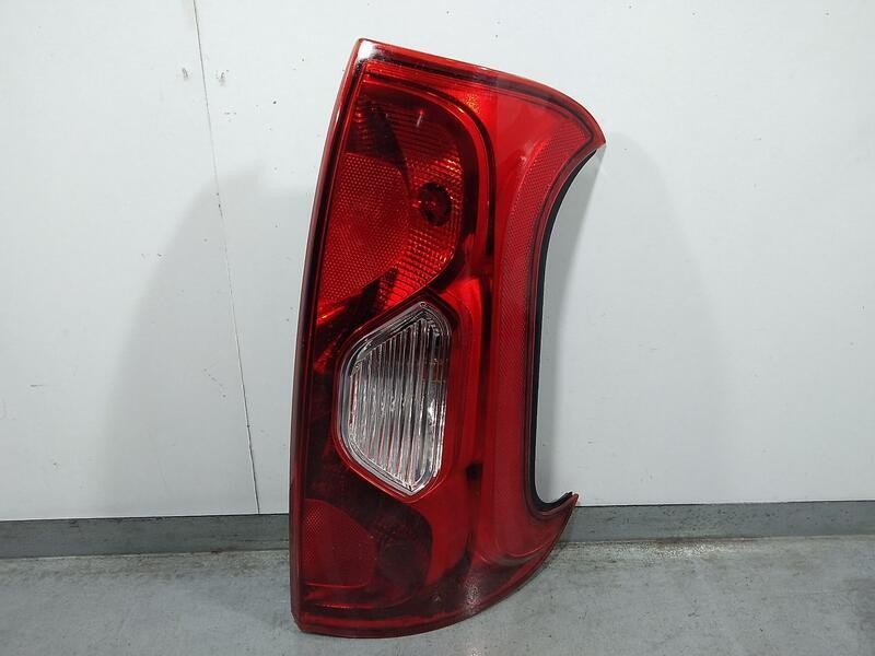 Recambio de piloto trasero derecho para fiat panda (319) lounge referencia OEM IAM 02049099900010 51843642 mako
