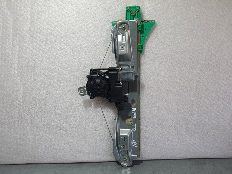 Recambio de elevalunas trasero derecho para opel astra j lim. selective referencia OEM IAM 13350763 911718109 BROSE 7 PINES