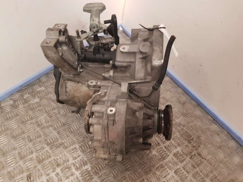 Recambio de caja cambios para volkswagen golf vi (5k1) advance referencia OEM IAM KBL 14048 5VELOCIDADES