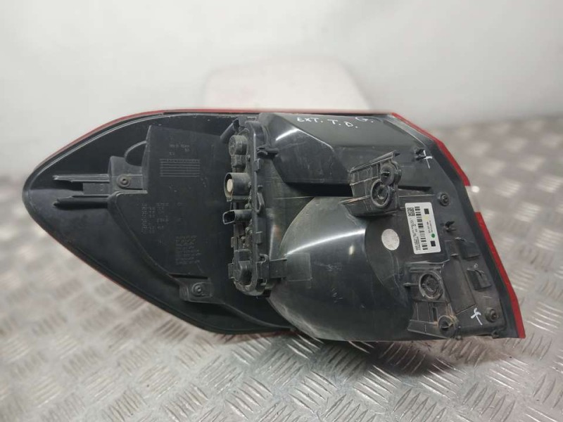 Recambio de piloto trasero derecho para bmw serie 2 active tourer (f45) 218d referencia OEM IAM 63217311060  EXTERIOR ROZADO