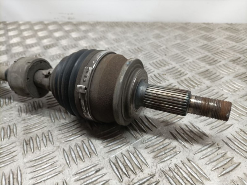 Recambio de transmision delantera izquierda para toyota verso active referencia OEM IAM 434200F081  