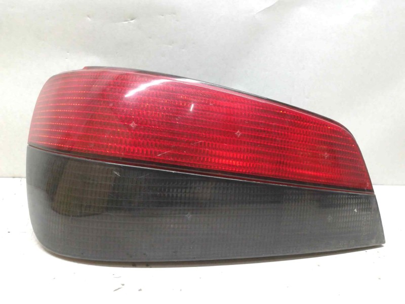 Recambio de piloto trasero izquierdo para peugeot 306 berlina 3/4/5 puertas (s2) referencia OEM IAM   