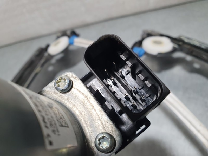 Recambio de elevalunas trasero derecho para peugeot 508 sw allure referencia OEM IAM 9827880680 123872 INTEVA ELECTRICO 8 PINES