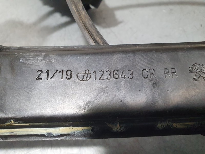 Recambio de elevalunas trasero derecho para peugeot 508 sw allure referencia OEM IAM 9827880680 123872 INTEVA ELECTRICO 8 PINES