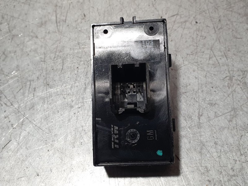 Recambio de mando elevalunas trasero derecho para opel astra j lim. selective referencia OEM IAM 13301888  