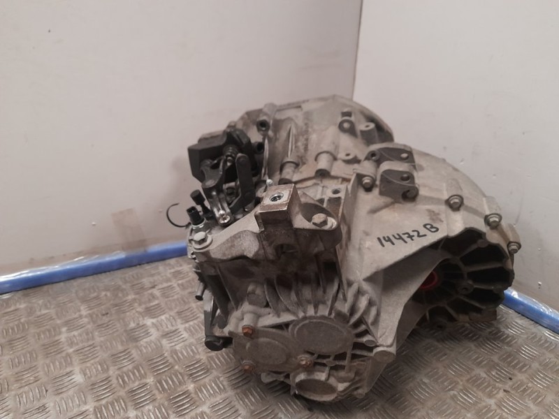 Recambio de caja cambios para ford focus lim. (cb4) titanium referencia OEM IAM 8M5R7002FC 180407 6VELOCIDADES