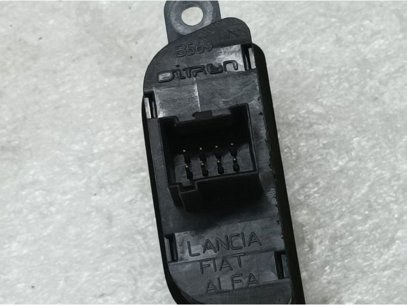 Recambio de warning para alfa romeo mito (145) quadrifoglio verde referencia OEM IAM   BITRON