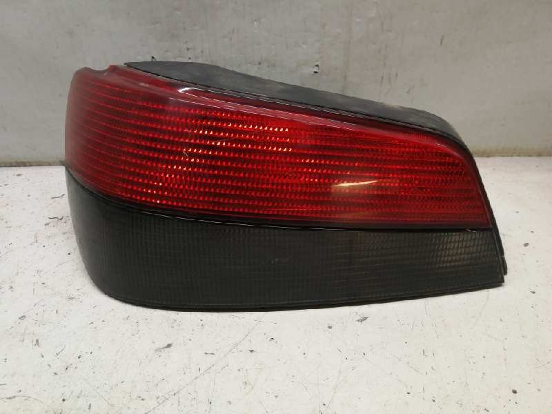 Recambio de piloto trasero izquierdo para peugeot 306 berlina 3/4/5 puertas (s2) referencia OEM IAM  1000000137309 