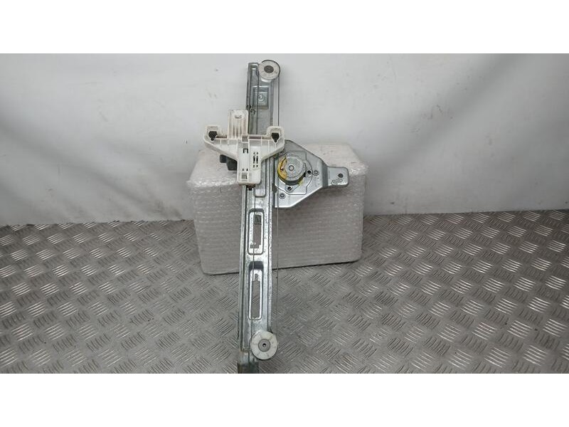 Recambio de elevalunas trasero derecho para jeep compass limited referencia OEM IAM 5074822AA  ELECTRICO 2 PINS
