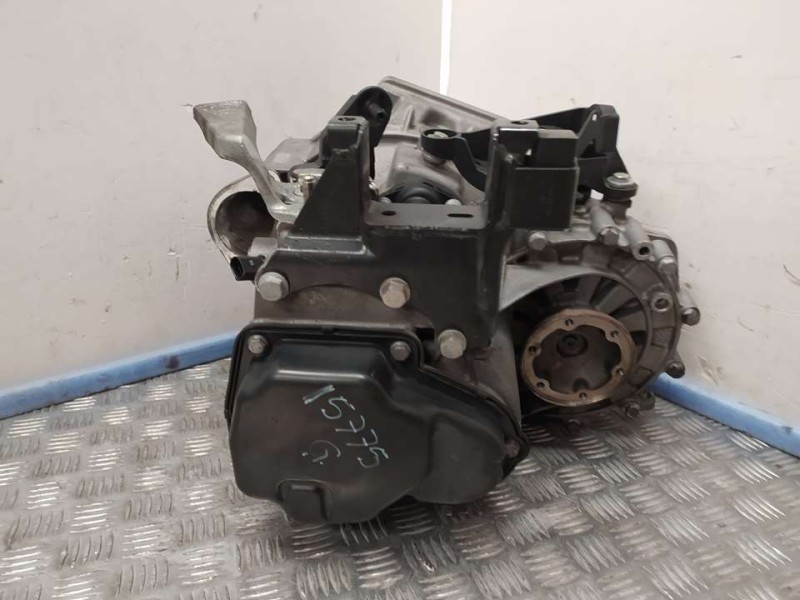 Recambio de caja cambios para audi a1 (8x) ambition referencia OEM IAM MZM 060411 5VELOCIDADES
