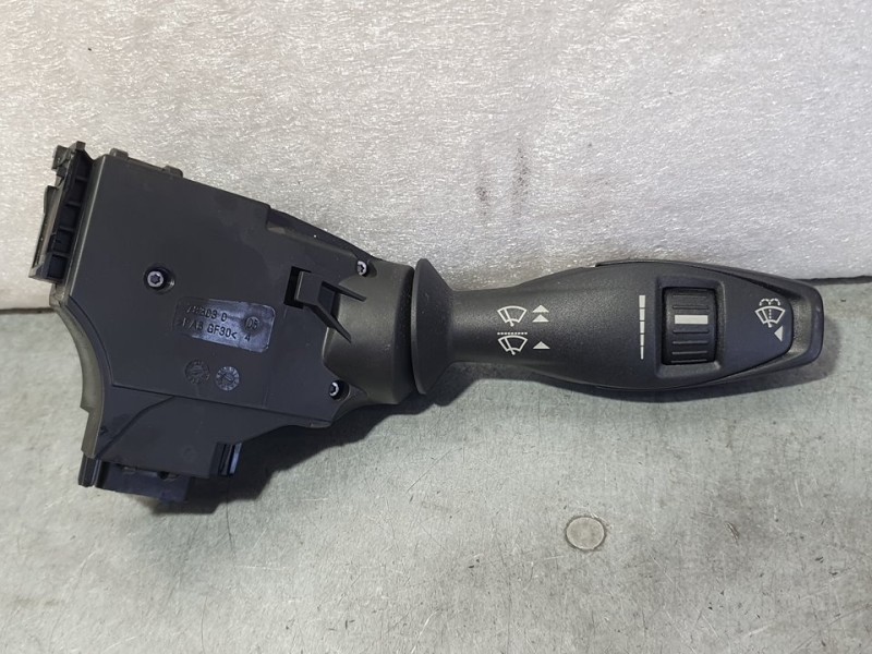 Recambio de mando limpia para ford transit courier ambiente referencia OEM IAM 8A6917A553AA 0122655024 