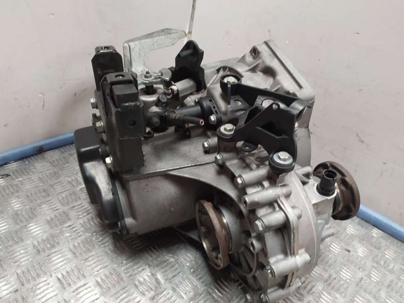 Recambio de caja cambios para audi a1 (8x) ambition referencia OEM IAM MZM 060411 5VELOCIDADES