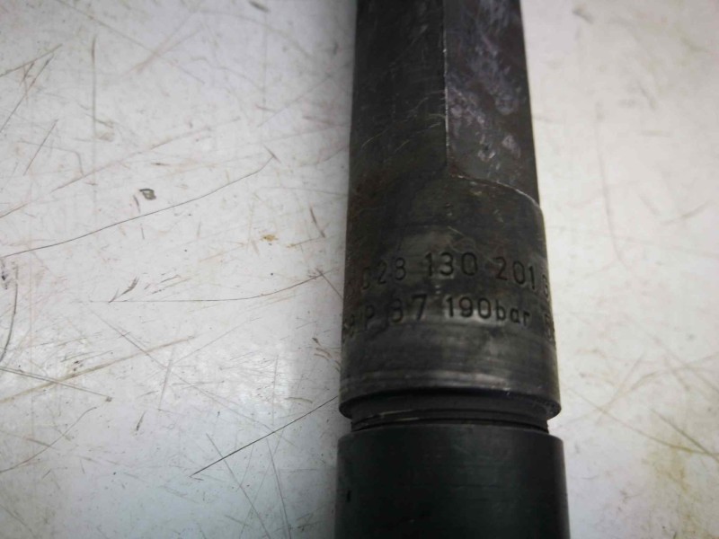 Recambio de inyector para audi a4 berlina (b5) 1.9 tdi referencia OEM IAM 028130201G  