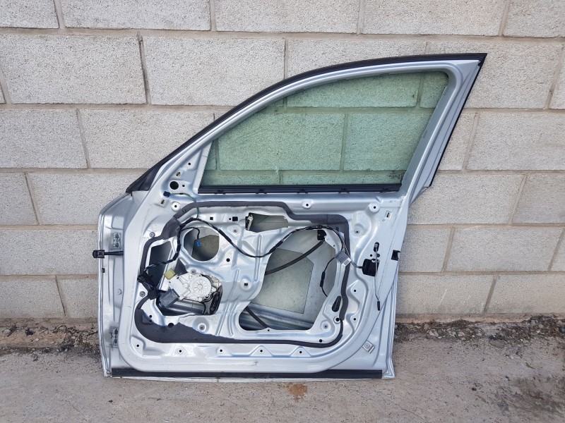 Recambio de puerta delantera derecha para bmw 1 (e87) 118 d referencia OEM IAM 41515A2A382  
