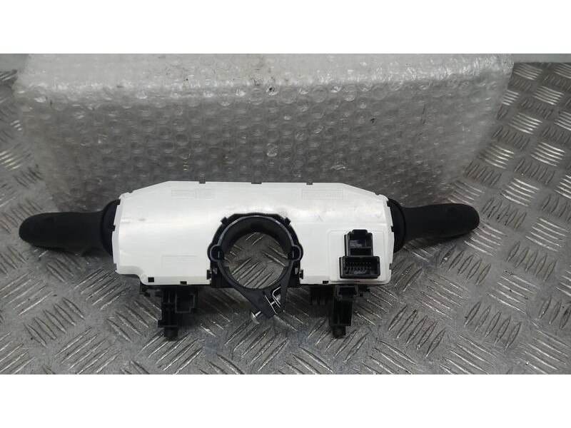 Recambio de mando luces y limpia para nissan pulsar (c13) acenta referencia OEM IAM 255604EA0E  16927SN1