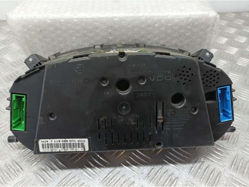 Recambio de cuadro instrumentos para skoda octavia berlina (1u2) ambiente referencia OEM IAM 1U0920811J 110080146021 VDO