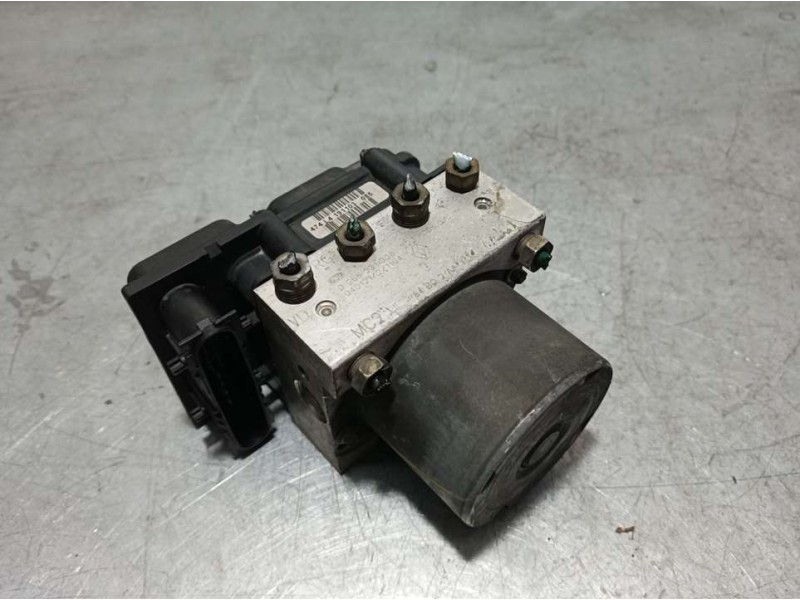 Recambio de abs para renault megane ii berlina 3p confort dynamique referencia OEM IAM 8200038695 0265231300 BOSCH
