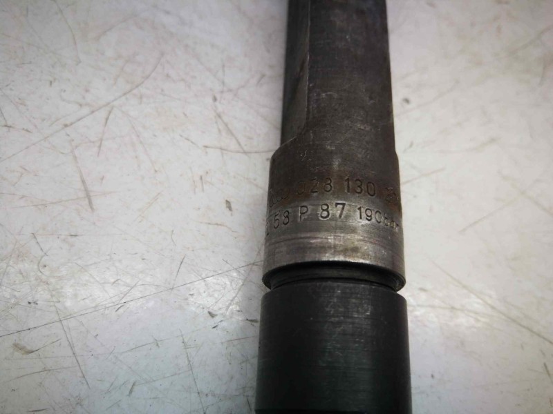 Recambio de inyector para audi a4 berlina (b5) 1.9 tdi referencia OEM IAM 028130201G  