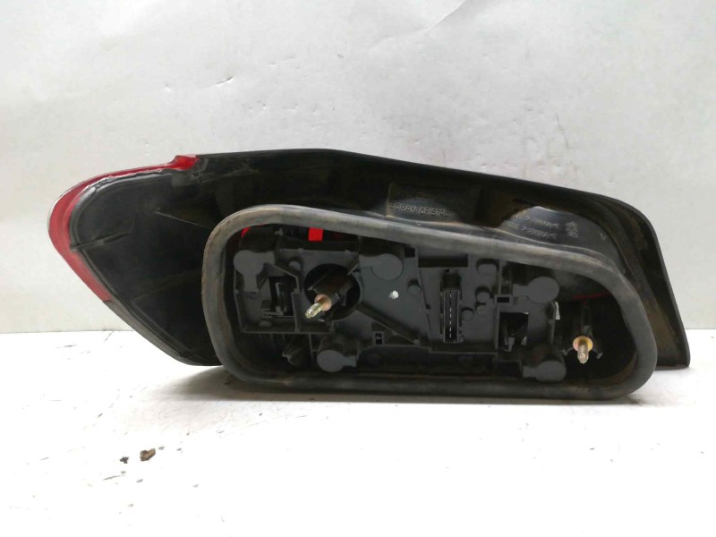 Recambio de piloto trasero derecho para peugeot 306 berlina 3/4/5 puertas (s2) referencia OEM IAM   
