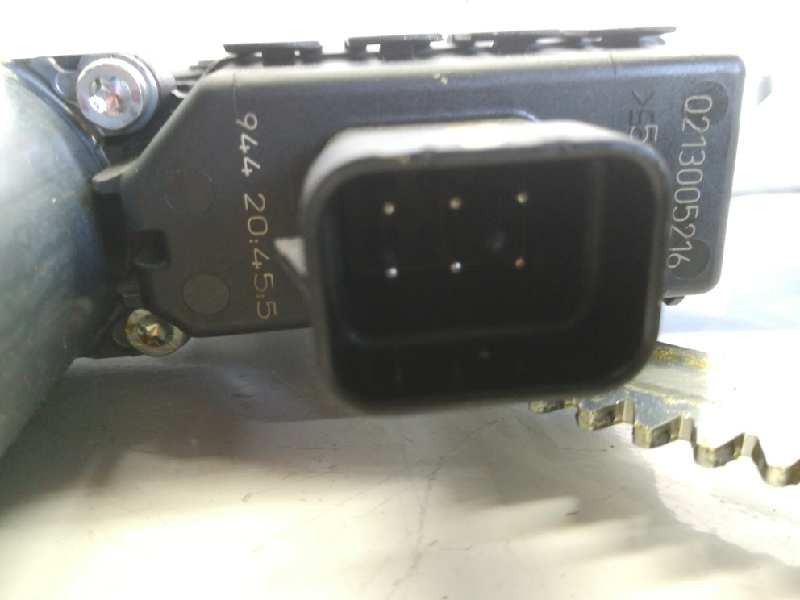 Recambio de elevalunas delantero derecho para opel astra h berlina 1.6 16v referencia OEM IAM  6 PINS ELECTRICO