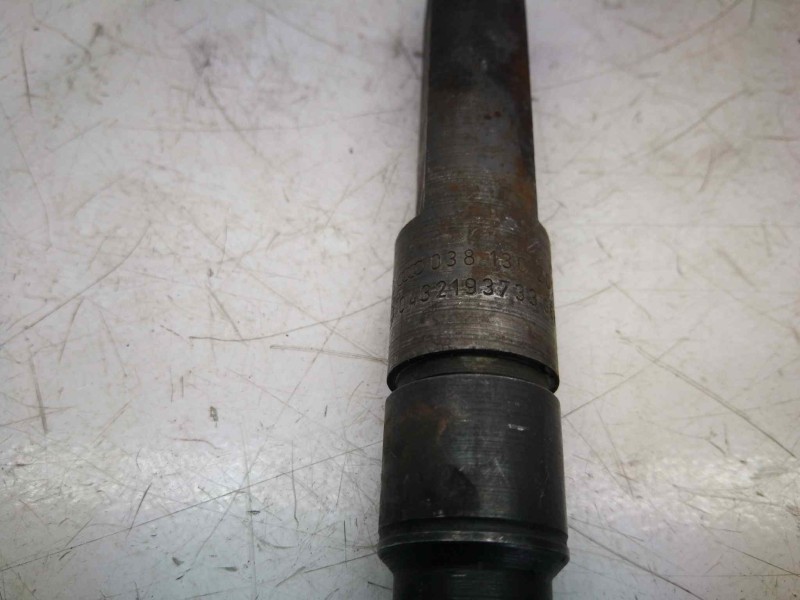 Recambio de inyector para audi a4 berlina (b5) 1.9 tdi referencia OEM IAM 038130201G  