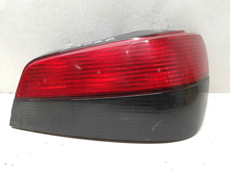 Recambio de piloto trasero derecho para peugeot 306 berlina 3/4/5 puertas (s2) referencia OEM IAM   