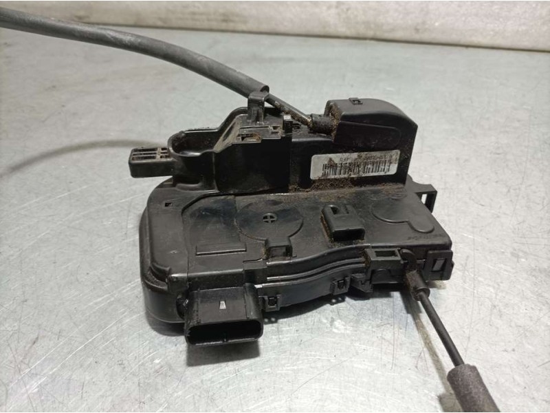 Recambio de cerradura puerta delantera izquierda para kia sportage drive 4x2 referencia OEM IAM 813103U000  ELECTRICO 6 PINS