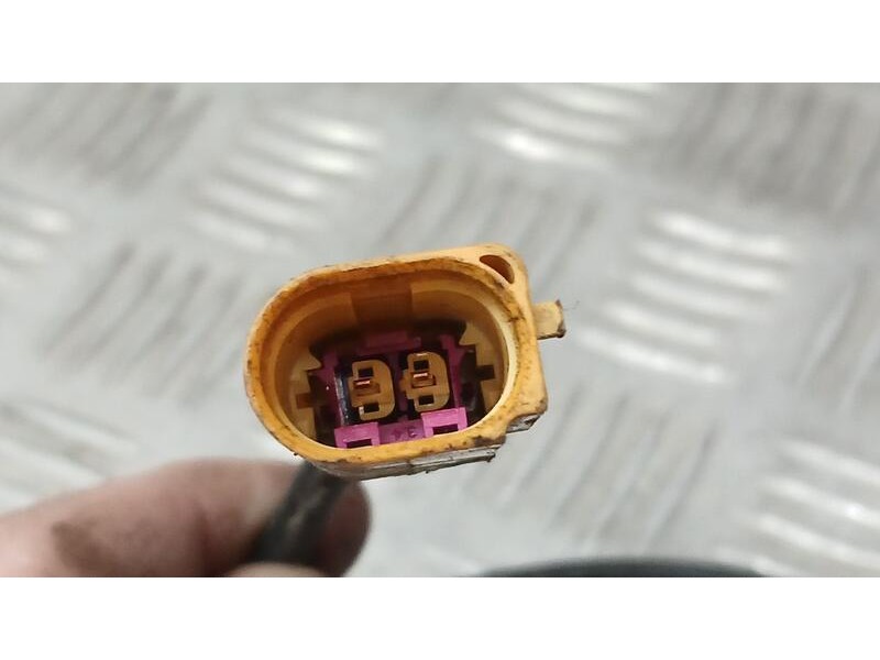 Recambio de sensor para skoda rapid ambition referencia OEM IAM 04L906086CT DE TEMPERATURA NTK 