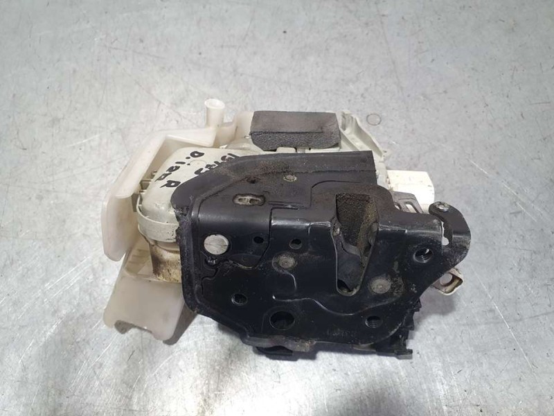 Recambio de cerradura puerta delantera izquierda para audi a1 (8x) ambition referencia OEM IAM 8J1837015C  7 PINES