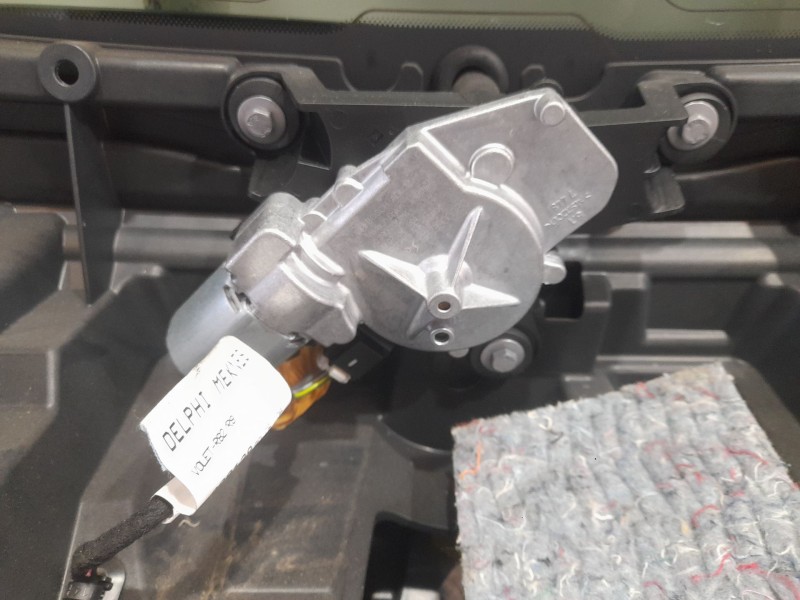 Recambio de motor limpia trasero para peugeot 508 sw allure referencia OEM IAM 9819900080 0390205114 BOSCH