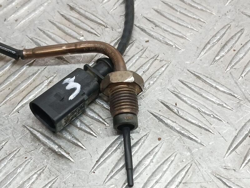 Recambio de sensor para skoda rapid ambition referencia OEM IAM 04L906088CR DE TEMPERATURA 