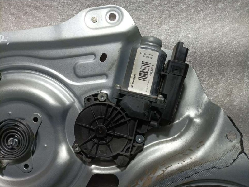 Recambio de elevalunas delantero izquierdo para kia sportage drive 4x2 referencia OEM IAM 824703U120  824703U120 6 PINS