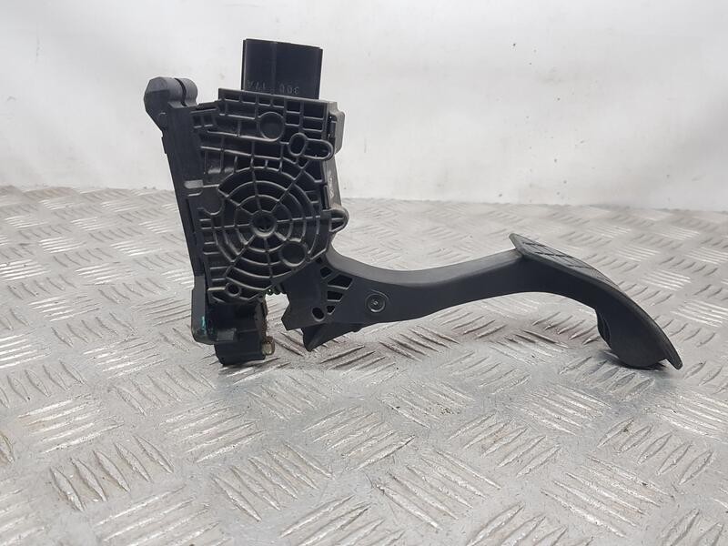 Recambio de potenciometro pedal para seat ibiza (kj1) reference referencia OEM IAM 2Q1723503  