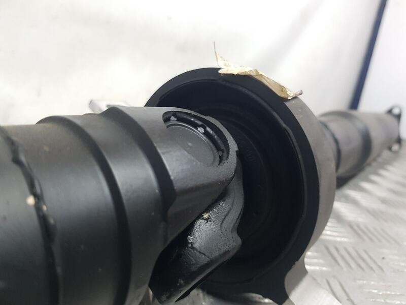 Recambio de transmision central para bmw serie 3 lim. (f30) 318 d referencia OEM IAM 760018306  TRASERA