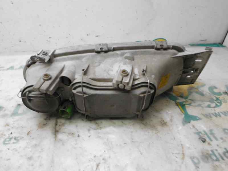 Recambio de faro izquierdo para ford fiesta berlina básico referencia OEM IAM   