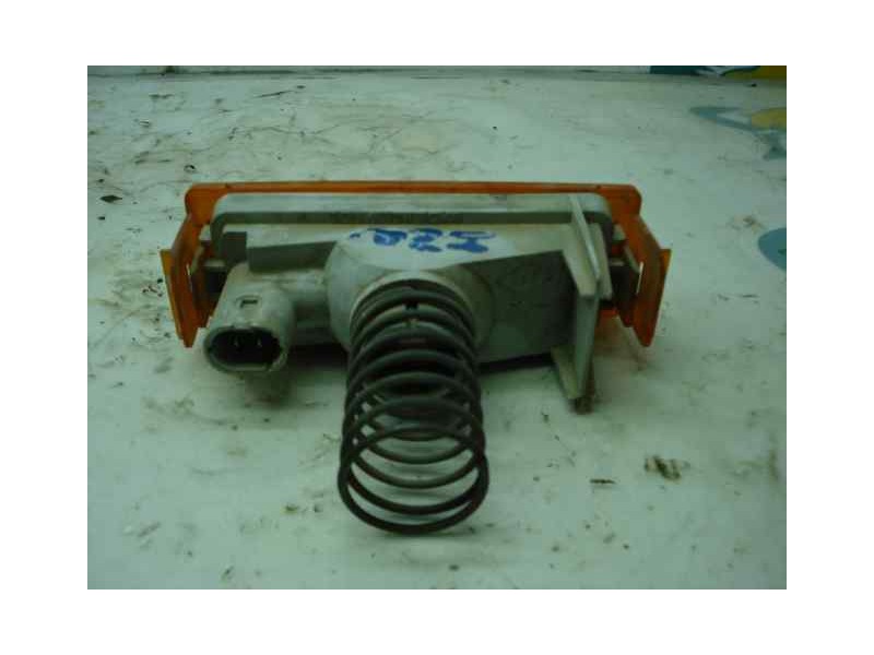 Recambio de piloto delantero izquierdo para renault rapid/express (f40) 1.9 diesel referencia OEM IAM 7700811996  AMBAR