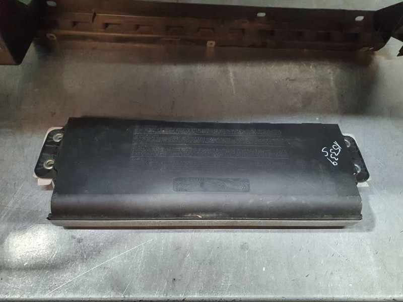 Recambio de kit airbag para volkswagen golf vi (5k1) advance referencia OEM IAM 5K0880201AA81U  C/ SALPICADERO Y SIN PRETENSORES