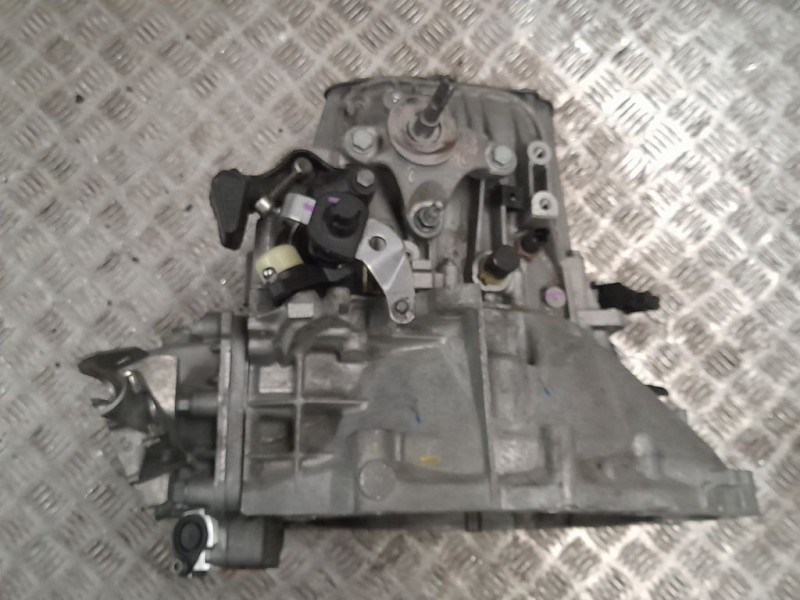 Recambio de caja cambios para citroën ds4 sport referencia OEM IAM 20MB26 0989358 6VELOCIDADES