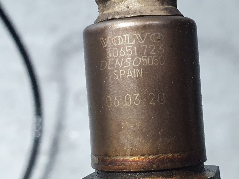 Recambio de sonda lambda para volvo c70 cabriolet 2.4 momentum (103kw) referencia OEM IAM 30651723  DENSO