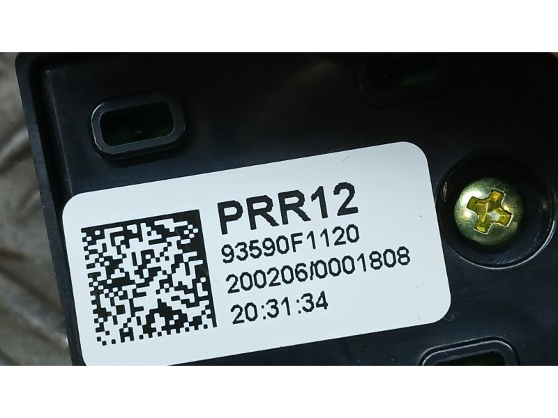 Recambio de mando elevalunas trasero derecho para kia sportage iv (ql, qle) 1.6 gdi referencia OEM IAM 93590F1120  