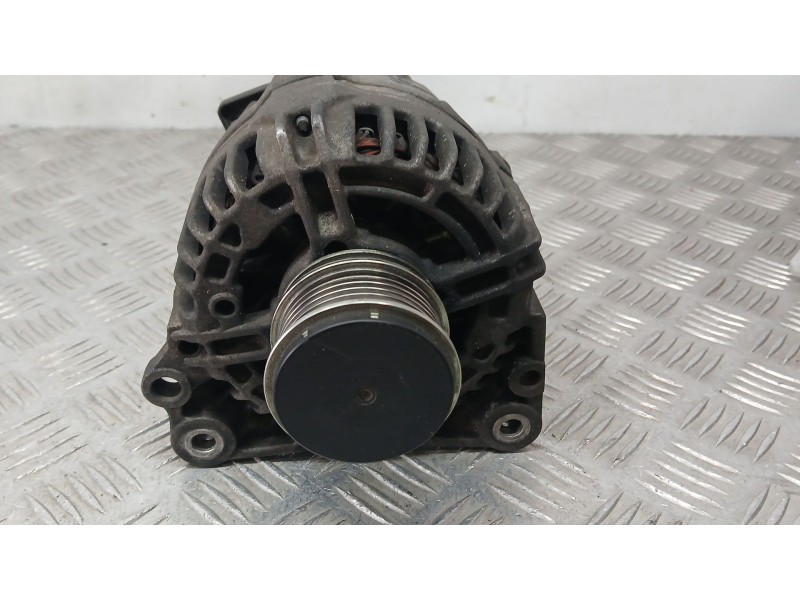 Recambio de alternador para seat ibiza iii (6l1) 1.4 tdi referencia OEM IAM 045903023 BOSCH 0124325012